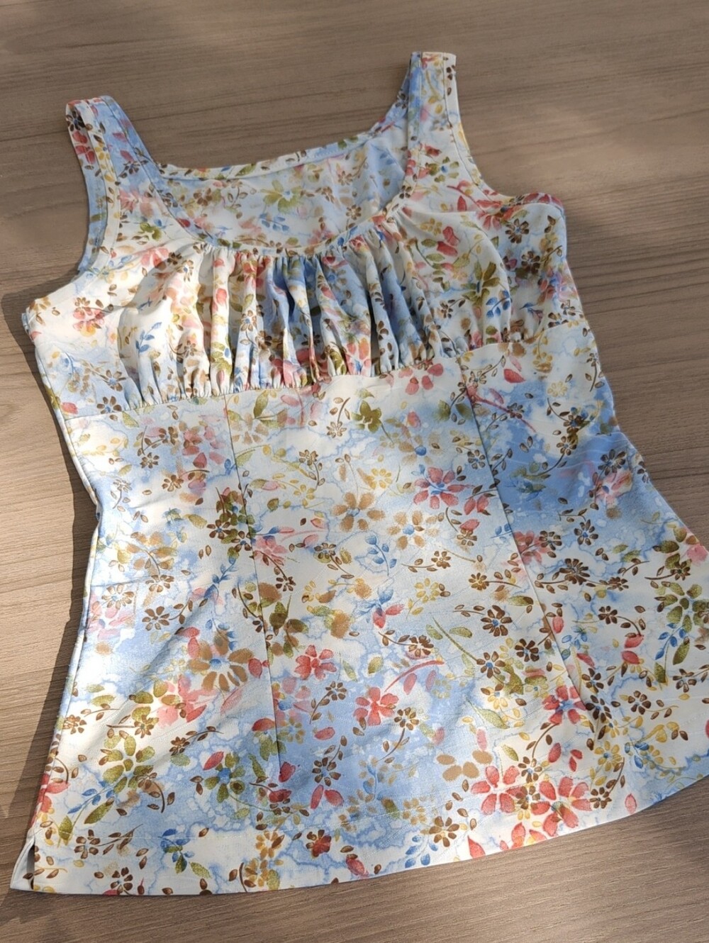 Oriental Floral Sleeveless Tank Top - Multicolor